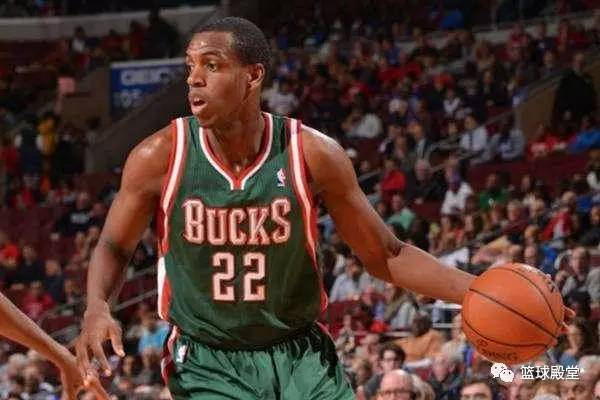 位球员的努 位球员的努