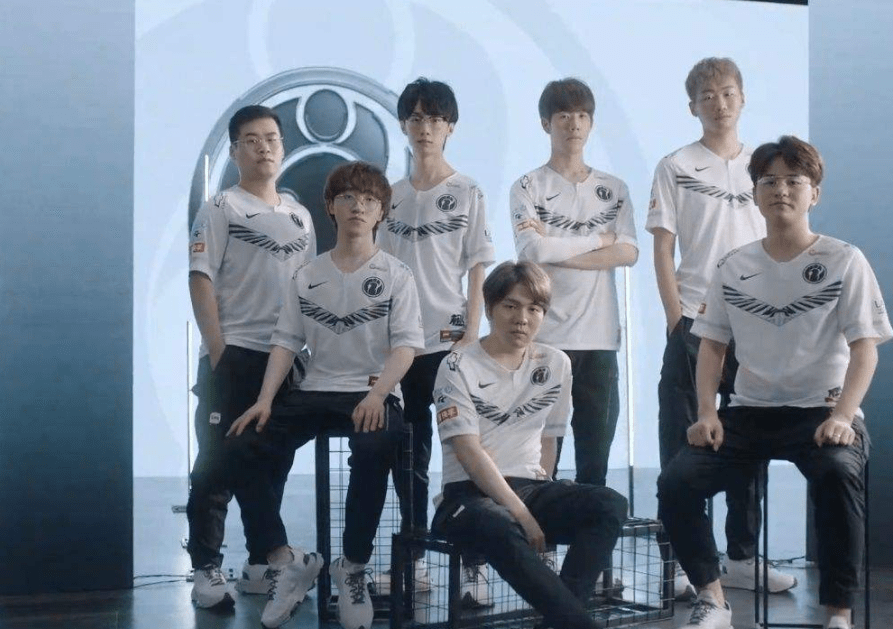 一次亮相都 一次亮相都