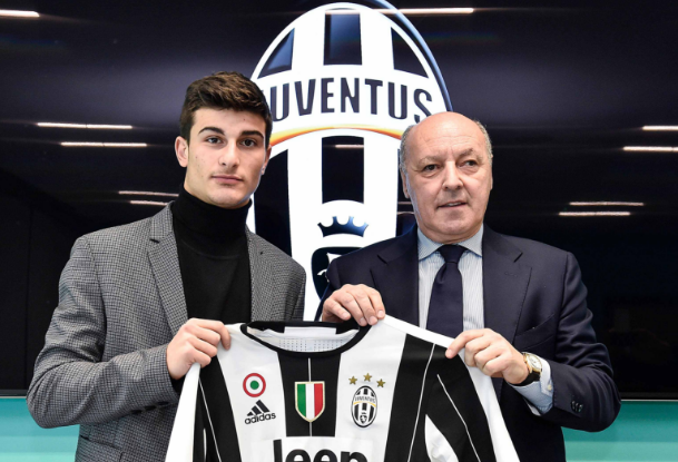 在牌桌上 在牌桌上